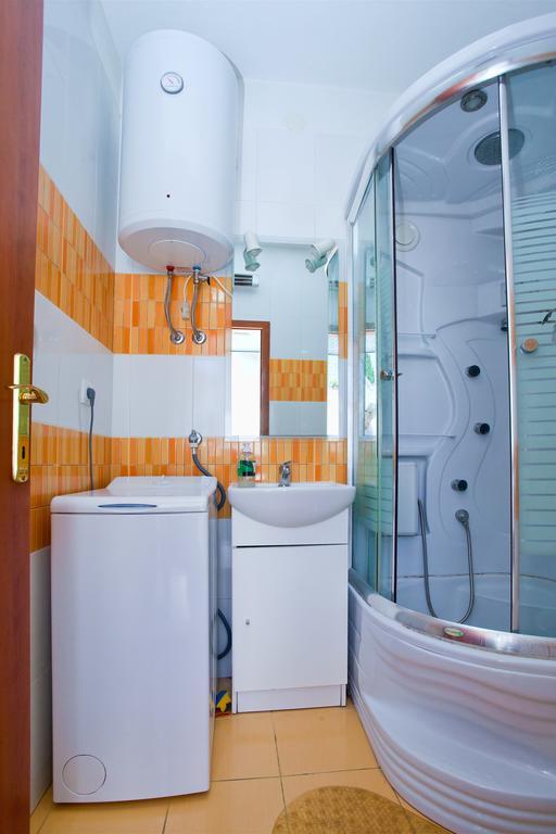 Apartments Flora Σπλιτ Εξωτερικό φωτογραφία